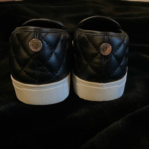 Steve Madden Quilted Sneakers - Picture 4 of 5